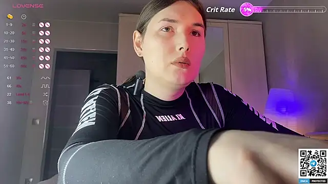 Snapshot of Maria_Bowie chatting on October 27, 2025, 8:40 am Maria Bowie online show from October 27, 2025, 8:40 am