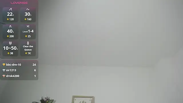 Snapshot of soy_mariana_ chatting on March 13, 2025, 8:37 am soy mariana online show from March 13, 2025, 8:37 am