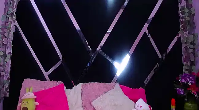 nathalia pink online show from January 13, 2025, 8:37 pm