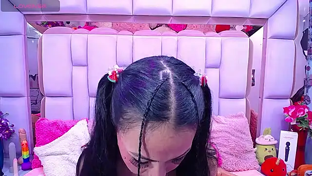 nathalia pink online show from September 12, 2025, 7:36 pm