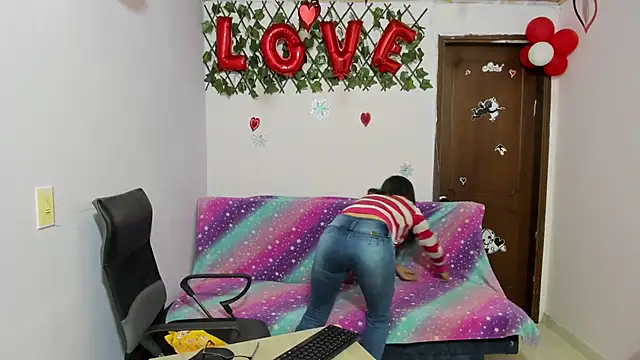 Luna Star Sl online show from March 5, 2025, 12:33 pm