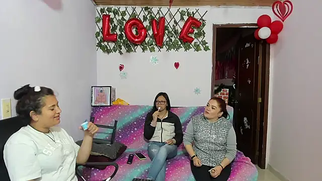 Luna Star Sl online show from March 8, 2025, 12:41 pm