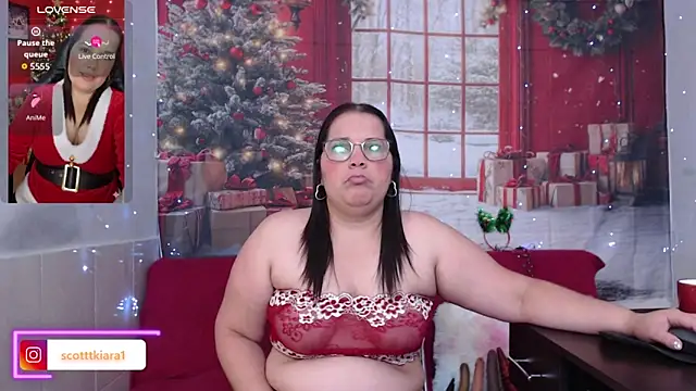 Snapshot of kiara_scottt chatting on December 1, 2025, 9:14 am kiara scottt online show from December 1, 2025, 9:14 am
