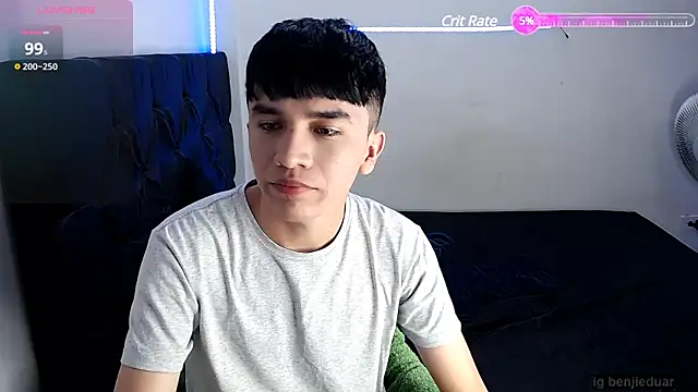 Snapshot of benji_hoter chatting on March 5, 2025, 3:29 pm benji hoter online show from March 5, 2025, 3:29 pm