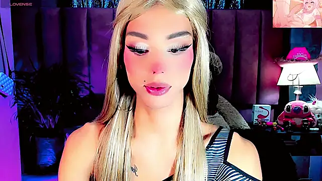 dollswit01 online show from November 2, 2025, 5:48 pm