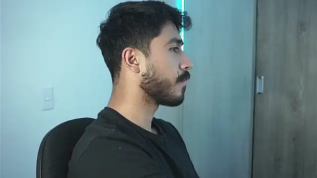 dam0n fr0st online show from December 21, 2024, 4:41 am