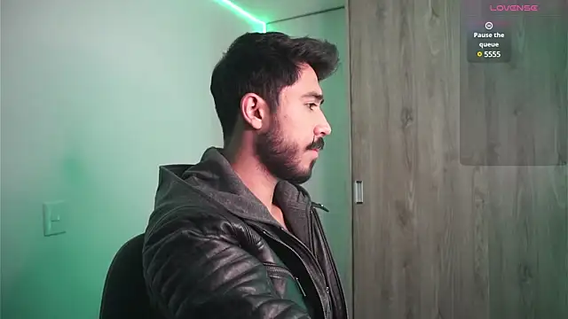 dam0n fr0st online show from December 26, 2024, 7:03 am