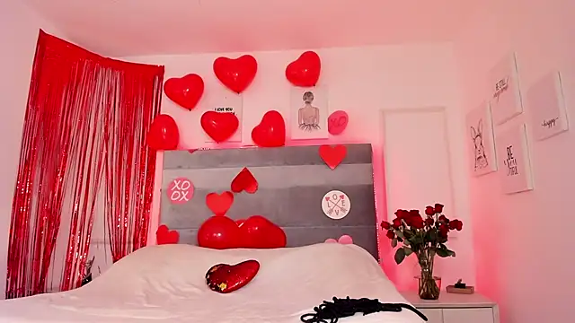 Snapshot of Eliz_jane chatting on February 15, 2025, 4:12 pm Eliz jane online show from February 15, 2025, 4:12 pm