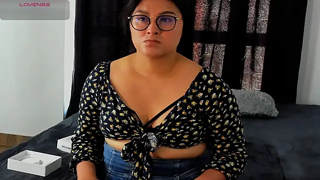 Snapshot of lorymoon chatting on December 14, 2024, 6:41 pm lorymoon online show from December 14, 2024, 6:41 pm