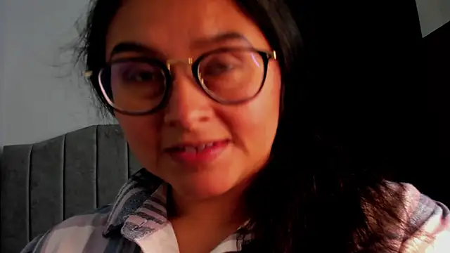 Snapshot of lorymoon chatting on January 7, 2025, 10:30 pm lorymoon online show from January 7, 2025, 10:30 pm