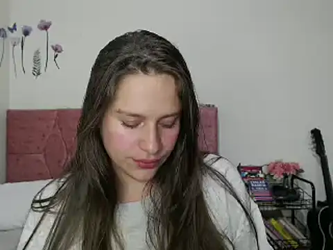 Snapshot of Serenity chatting on December 6, 2024, 10:30 pm Serenity online show from December 6, 2024, 10:30 pm