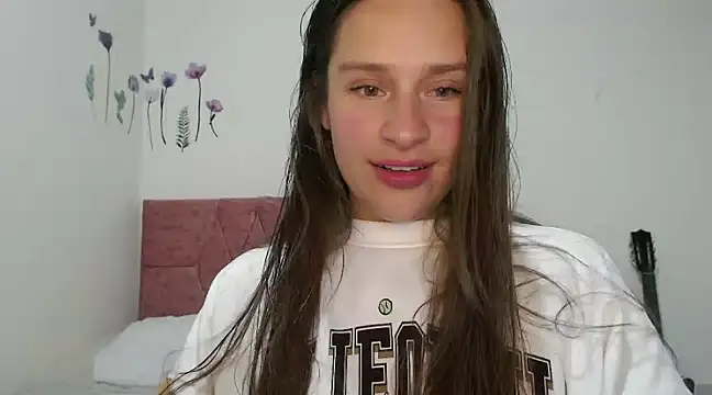 Snapshot of Serenity chatting on February 18, 2025, 9:20 pm Serenity online show from February 18, 2025, 9:20 pm