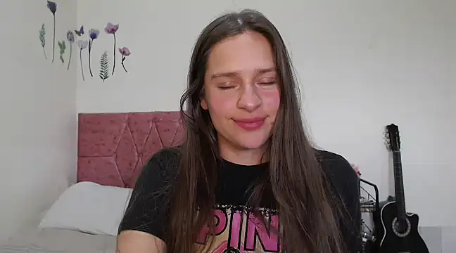 Snapshot of Serenity chatting on March 4, 2025, 8:38 pm Serenity online show from March 4, 2025, 8:38 pm