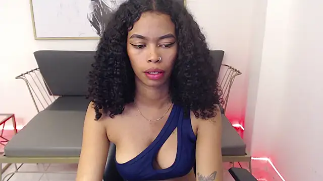 Snapshot of Shenna_brunette_ chatting on December 16, 2024, 4:16 pm Shenna brunette online show from December 16, 2024, 4:16 pm