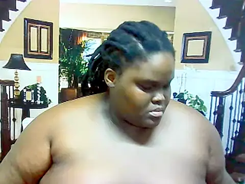 Snapshot of EbonyHotBuns chatting on March 8, 2025, 8:44 am EbonyHotBuns online show from March 8, 2025, 8:44 am