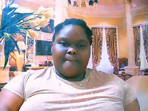 Snapshot of EbonyHotBuns chatting on September 15, 2025, 9:31 am EbonyHotBuns online show from September 15, 2025, 9:31 am