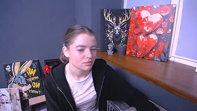 MissOliviaa  online show from November 15, 2025, 7:49 am