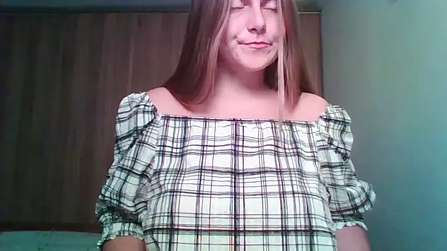 Snapshot of Evasapples chatting on October 29, 2025, 7:59 pm Evasapples online show from October 29, 2025, 7:59 pm