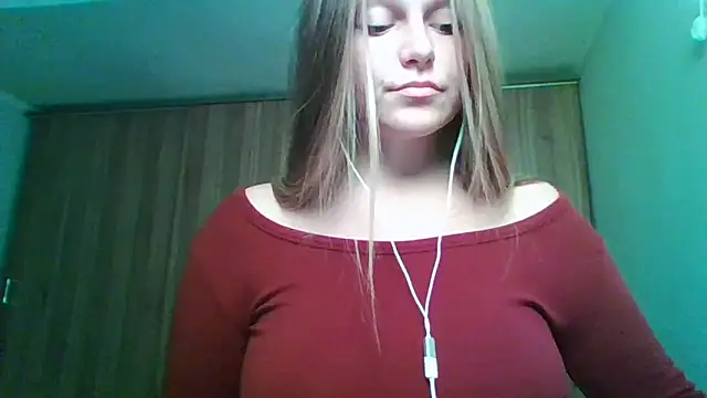 Snapshot of Evasapples chatting on November 3, 2025, 9:38 pm Evasapples online show from November 3, 2025, 9:38 pm