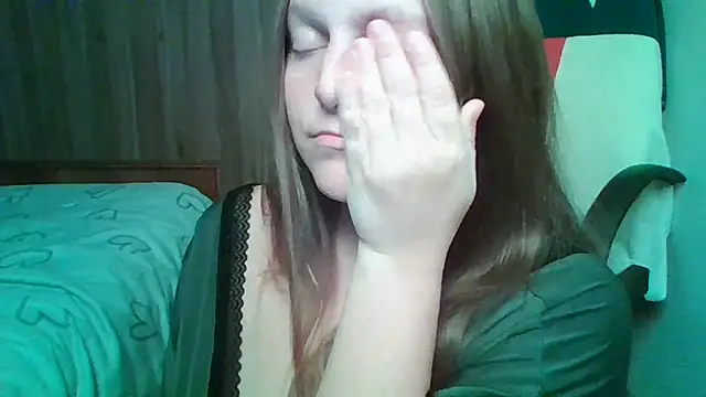 Snapshot of Evasapples chatting on November 13, 2025, 9:58 pm Evasapples online show from November 13, 2025, 9:58 pm