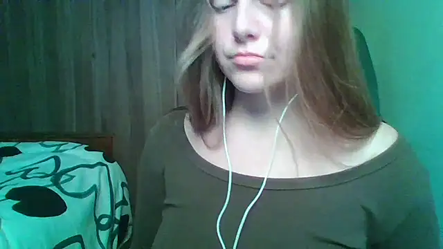 Snapshot of Evasapples chatting on November 30, 2025, 4:22 pm Evasapples online show from November 30, 2025, 4:22 pm