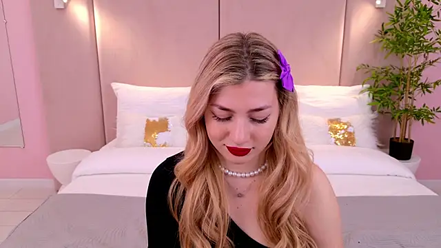 HelenaMorgan online show from February 7, 2025, 6:03 am