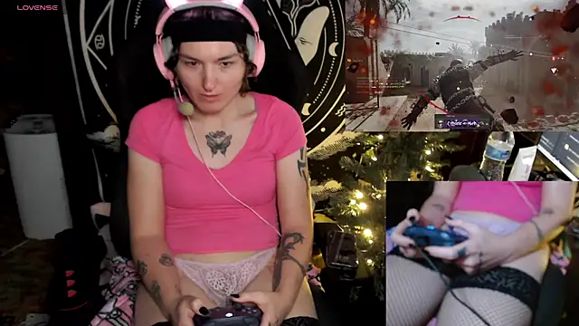 Snapshot of BrandiWRLD_999 chatting on December 17, 2024, 5:18 am BrandiWRLD 999 online show from December 17, 2024, 5:18 am