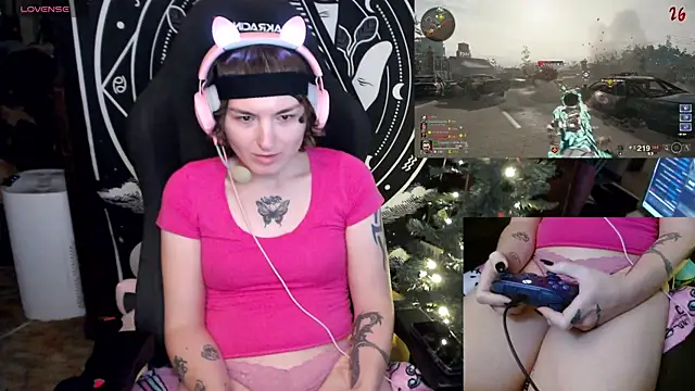 Snapshot of BrandiWRLD_999 chatting on December 22, 2024, 2:28 am BrandiWRLD 999 online show from December 22, 2024, 2:28 am