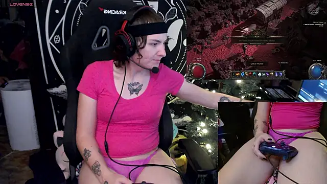 Snapshot of BrandiWRLD_999 chatting on December 25, 2024, 10:05 pm BrandiWRLD 999 online show from December 25, 2024, 10:05 pm