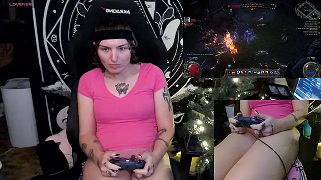 Snapshot of BrandiWRLD_999 chatting on December 31, 2024, 6:27 am BrandiWRLD 999 online show from December 31, 2024, 6:27 am