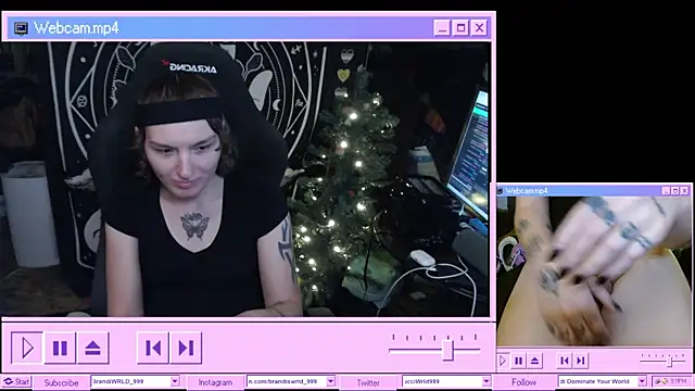 Snapshot of BrandiWRLD_999 chatting on January 11, 2025, 3:13 am BrandiWRLD 999 online show from January 11, 2025, 3:13 am