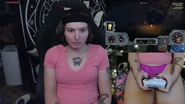 Snapshot of BrandiWRLD_999 chatting on January 15, 2025, 3:43 am BrandiWRLD 999 online show from January 15, 2025, 3:43 am