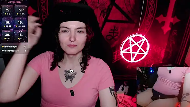 Snapshot of BrandiWRLD_999 chatting on October 21, 2025, 6:30 pm BrandiWRLD 999 online show from October 21, 2025, 6:30 pm