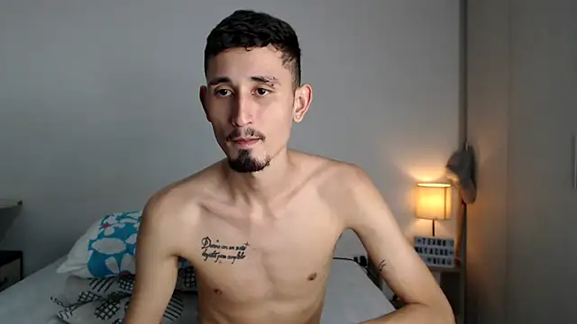 Snapshot of enzo_0814 chatting on January 18, 2025, 1:41 am enzo 0814 online show from January 18, 2025, 1:41 am