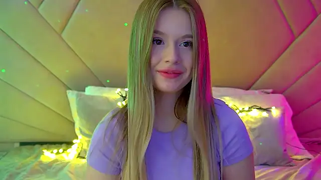 Snapshot of MilanaBalmain chatting on March 8, 2025, 8:33 am MilanaBalmain online show from March 8, 2025, 8:33 am