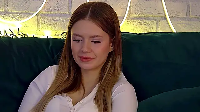 Snapshot of MilanaBalmain chatting on March 22, 2025, 7:36 am MilanaBalmain online show from March 22, 2025, 7:36 am