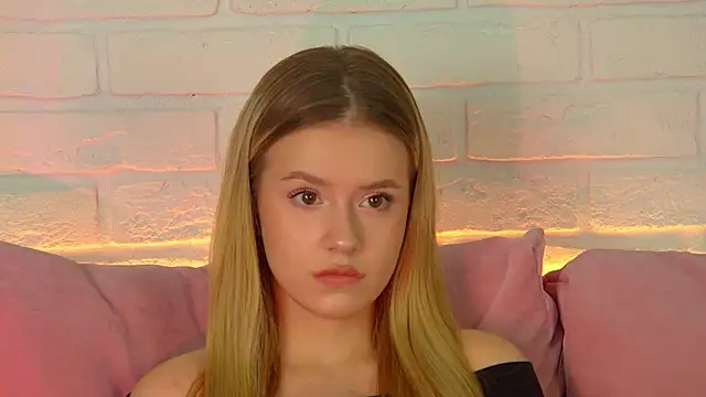 Snapshot of MilanaBalmain chatting on October 22, 2025, 4:07 pm MilanaBalmain online show from October 22, 2025, 4:07 pm