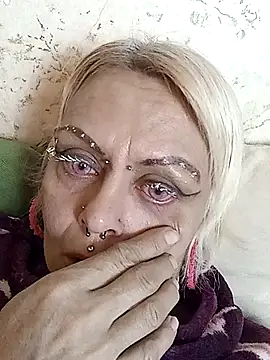 Gardener of Illusions online show from December 1, 2025, 12:54 pm