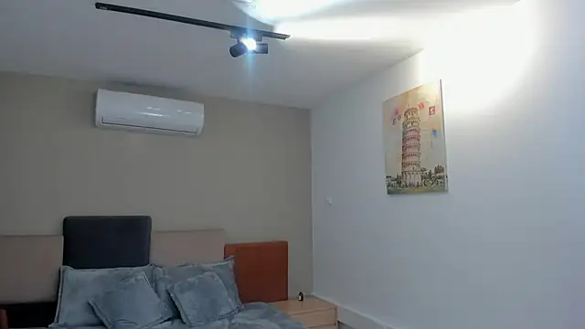 estrella bigboobs14 online show from March 10, 2025, 3:30 pm