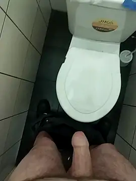 Snapshot of Lisak951 chatting on September 25, 2025, 7:45 am Lisak951 online show from September 25, 2025, 7:45 am