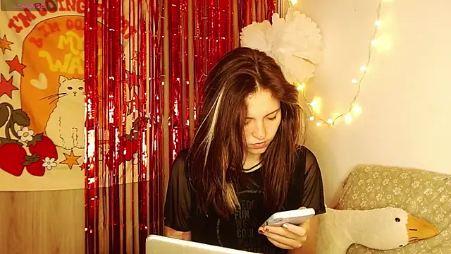 Snapshot of cherrybom969 chatting on December 22, 2024, 10:17 am cherrybom969 online show from December 22, 2024, 10:17 am