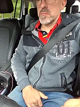 Snapshot of Crosss-23cm chatting on October 10, 2025, 6:56 am Crosss-23cm online show from October 10, 2025, 6:56 am