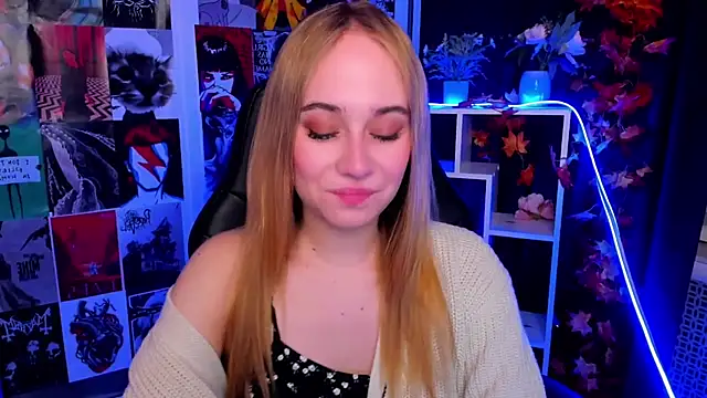 Snapshot of LianaBright chatting on December 6, 2024, 2:02 am LianaBright online show from December 6, 2024, 2:02 am