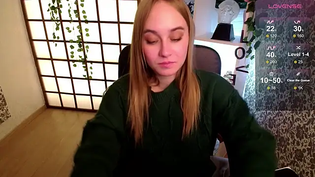 Snapshot of LianaBright chatting on December 23, 2024, 5:49 am LianaBright online show from December 23, 2024, 5:49 am