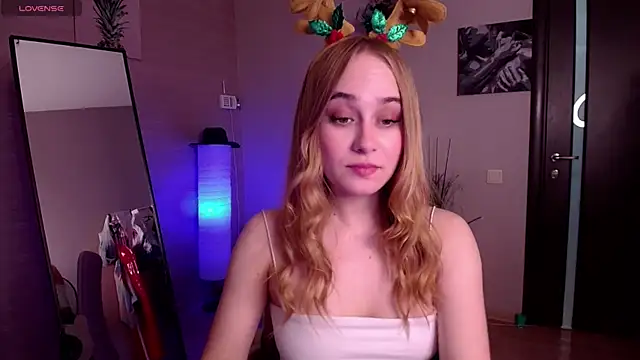 Snapshot of LianaBright chatting on December 26, 2024, 2:22 am LianaBright online show from December 26, 2024, 2:22 am