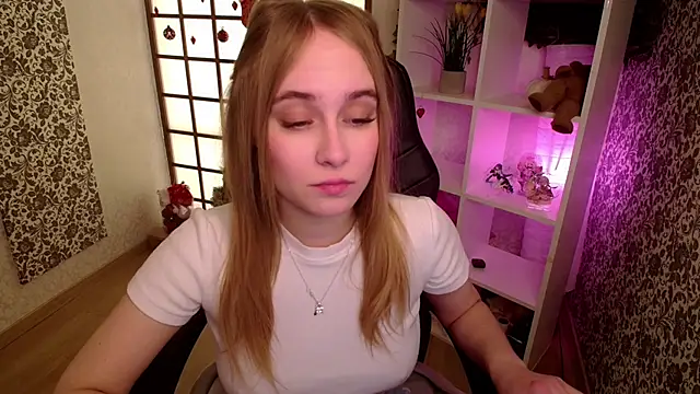 Snapshot of LianaBright chatting on January 23, 2025, 2:02 am LianaBright online show from January 23, 2025, 2:02 am