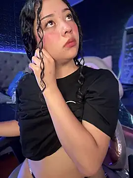 Paloma  LS online show from March 5, 2025, 9:04 pm