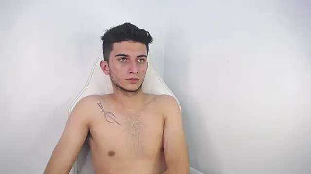 Snapshot of MrWilliseo chatting on February 4, 2025, 10:55 pm MrWilliseo online show from February 4, 2025, 10:55 pm