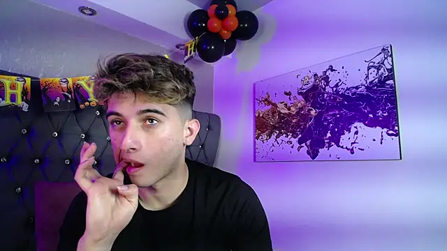 Snapshot of MrWilliseo chatting on October 16, 2025, 1:34 pm MrWilliseo online show from October 16, 2025, 1:34 pm