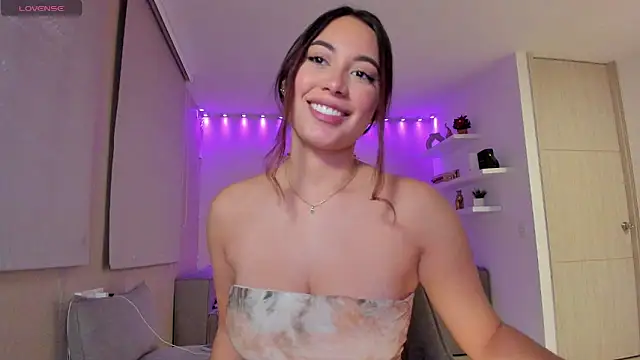 lupejones online show from October 11, 2025, 2:00 am